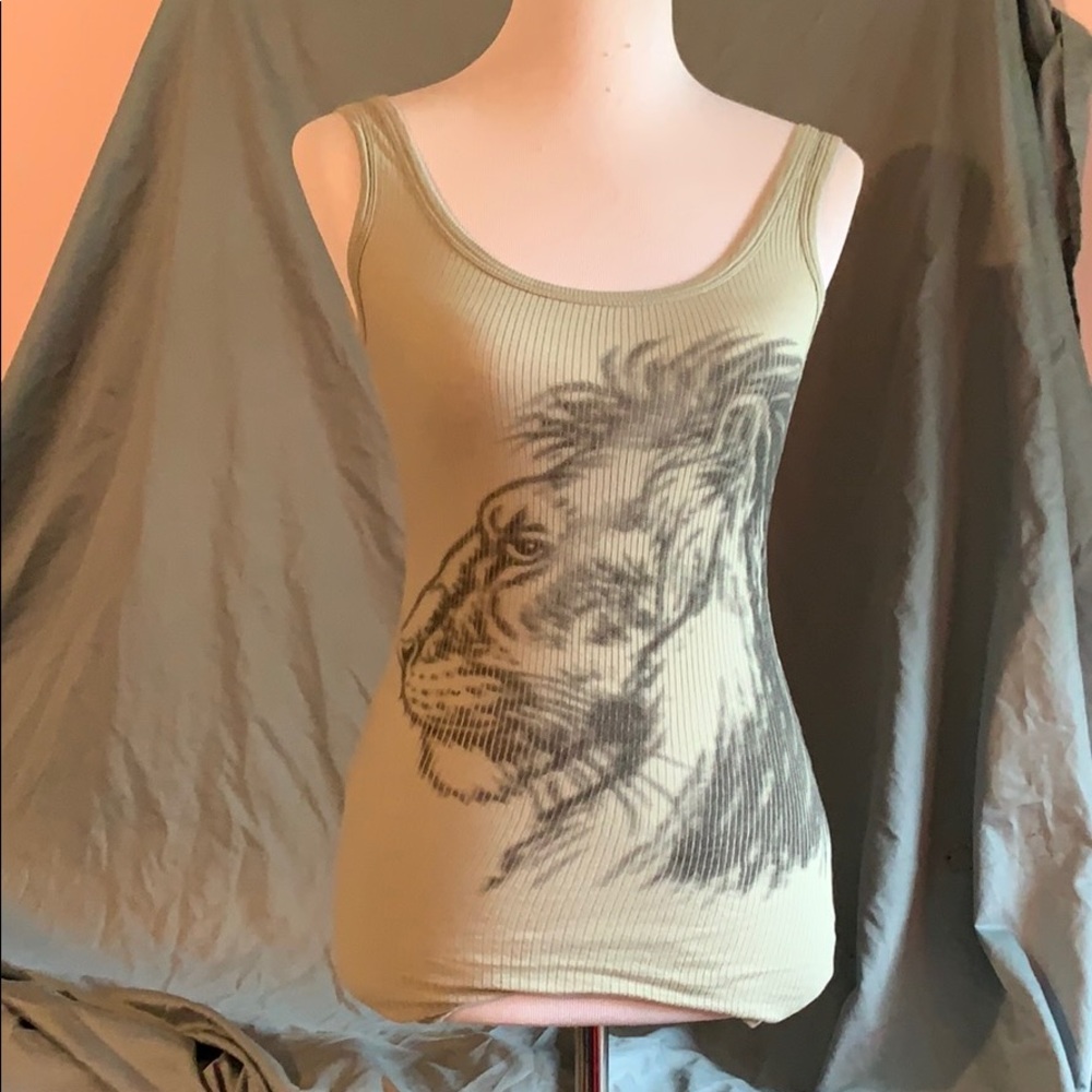 Damsel Lion tank